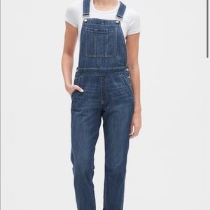 Gap Denim Women’s Sz. M Relaxed Denim Overalls